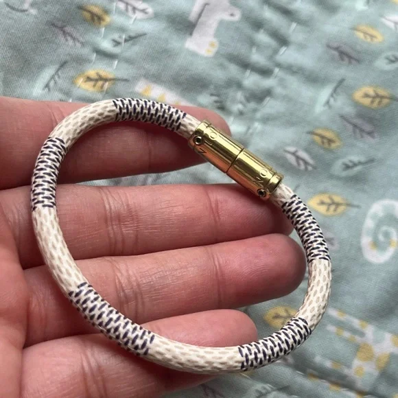 Louis Vuitton Keep it Bracelet (PRICE FIRM)